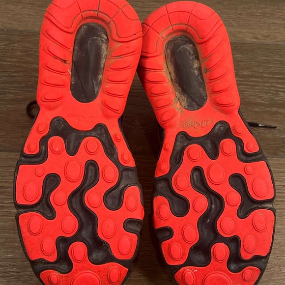 Youth Nike Air Max 270 React - Picture 11 of 12